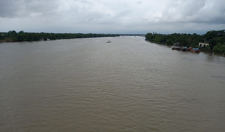 সুনামগঞ্জে সুরমা নদীর পানি বিপৎসীমার ৮ সেন্টিমিটার ওপরে সুনামগঞ্জে সুরমা নদীর পানি বিপৎসীমার ৮ সেন্টিমিটার ওপরে