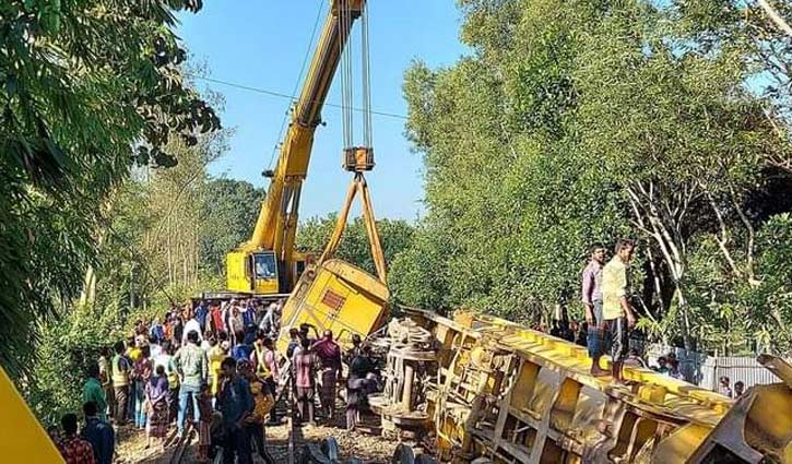 ২১ ঘণ্টা পর সারা দেশের সঙ্গে সিলেটের ট্রেন যোগাযোগ চালু ২১ ঘণ্টা পর সারা দেশের সঙ্গে সিলেটের ট্রেন যোগাযোগ চালু