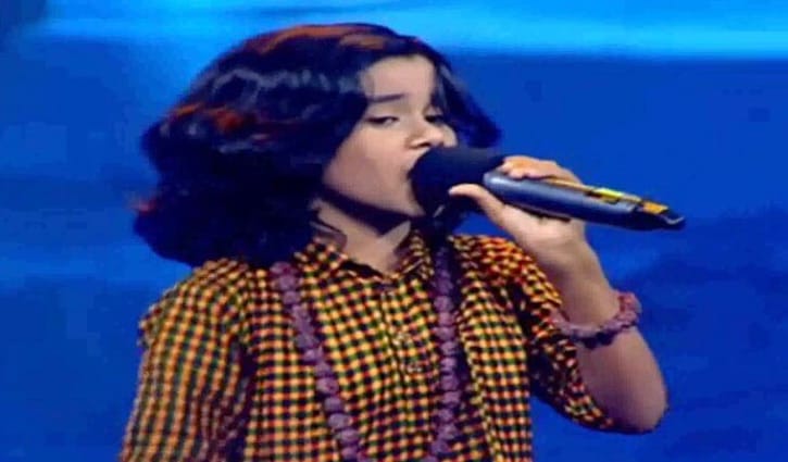 সড়ক দুর্ঘটনায় মায়ের মৃত্যু, আশঙ্কাজনক অবস্থায় কণ্ঠশিল্পী তিলোত্তমা সড়ক দুর্ঘটনায় মায়ের মৃত্যু, আশঙ্কাজনক অবস্থায় কণ্ঠশিল্পী তিলোত্তমা
