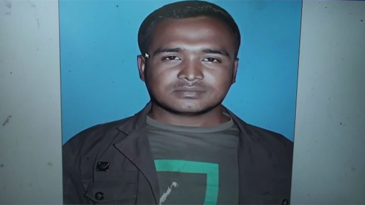 চাচার টেঁটার আঘাতে ভাতিজার মৃত্যুর অভিযোগ চাচার টেঁটার আঘাতে ভাতিজার মৃত্যুর অভিযোগ