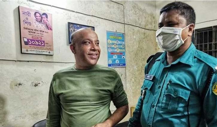 শর্তসাপেক্ষে জামিন পেলেন টোকন ঠাকুর শর্তসাপেক্ষে জামিন পেলেন টোকন ঠাকুর