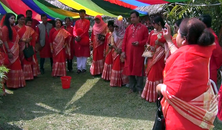 প্রিয়জন নিয়ে একটু অন্য রকম প্রিয়জন নিয়ে একটু অন্য রকম