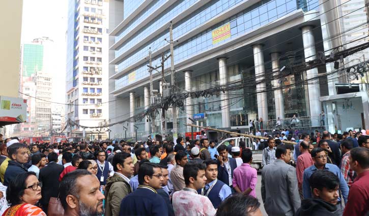 Nayapalton building fire under control