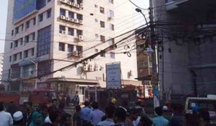 Fire at Nayapalton building