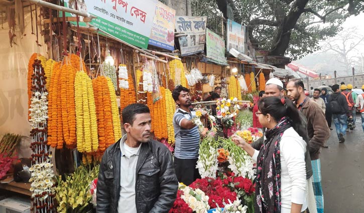 চাহিদা বেশি, তাই দামও চাহিদা বেশি, তাই দামও
