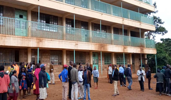 Kenya school stampede leaves 14 students dead