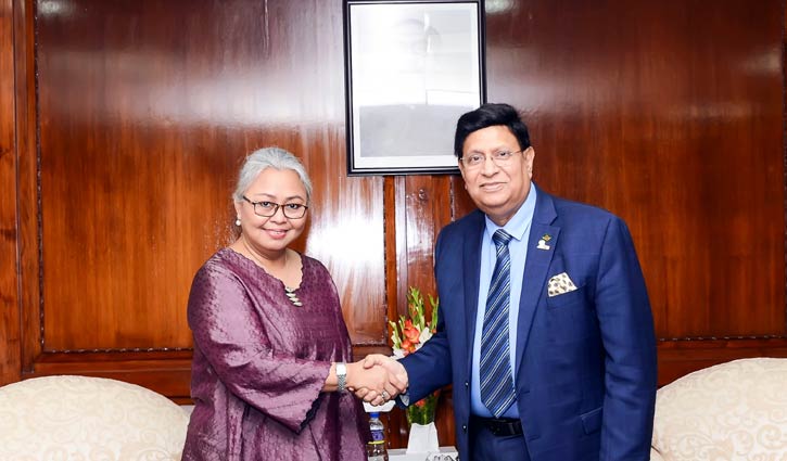 রোহিঙ্গা ইস্যুতে ইন্দোনেশিয়ার সহায়তা চাইলেন পররাষ্ট্রমন্ত্রী রোহিঙ্গা ইস্যুতে ইন্দোনেশিয়ার সহায়তা চাইলেন পররাষ্ট্রমন্ত্রী