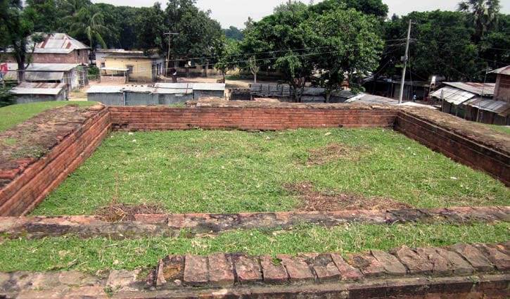 বদলগাছীর আরেক চমক হলুদ বিহার