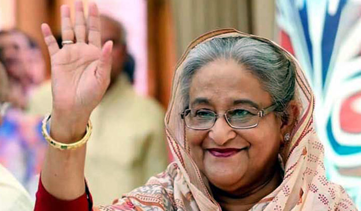 PM returns home from Italy