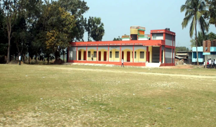 ৭০ ভাগ শিক্ষা প্রতিষ্ঠানে নেই শহীদ মিনার! ৭০ ভাগ শিক্ষা প্রতিষ্ঠানে নেই শহীদ মিনার!