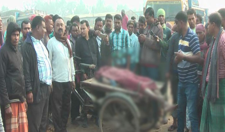 Labourer killed in Satkhira road accident