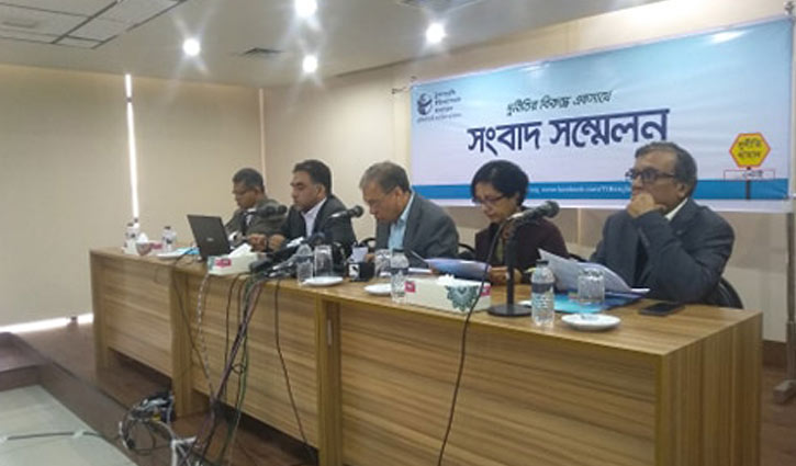 Illegal foreigners lauder Tk 26,000 crore a year