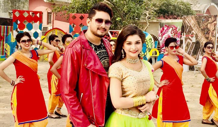 জুটি বাঁধলেন জয়-জুঁই