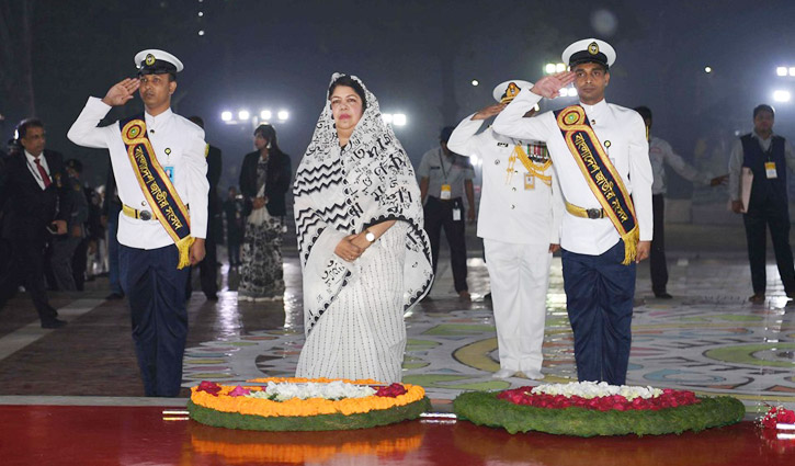 ভাষা শহীদদের প্রতি স্পিকারের শ্রদ্ধা ভাষা শহীদদের প্রতি স্পিকারের শ্রদ্ধা