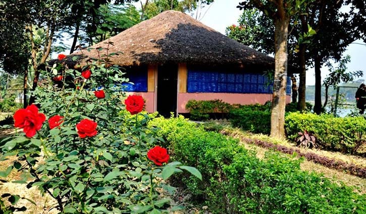 রাজধানীর পাশে বেড়ানোর জায়গা রাজধানীর পাশে বেড়ানোর জায়গা