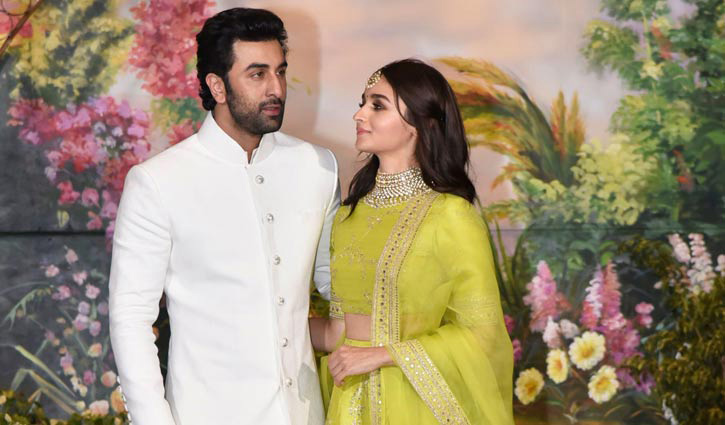 মধুচন্দ্রিমায় কোথায় যাবেন রণবীর-আলিয়া?