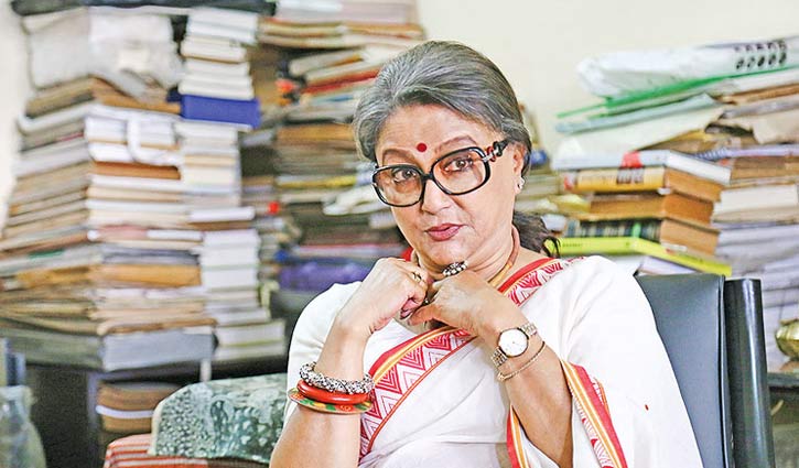 অপর্ণার বিরুদ্ধে এফআইআর