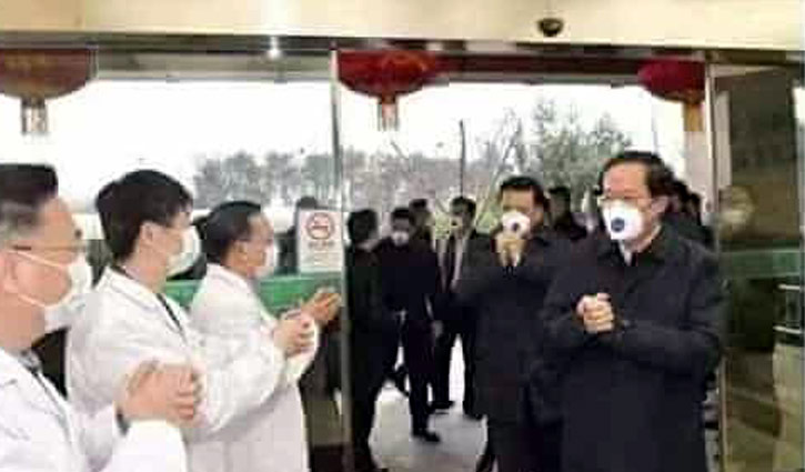 রোগীদের জন্য বরাদ্দ মাস্ক পরছেন সরকারি কর্মকর্তারা