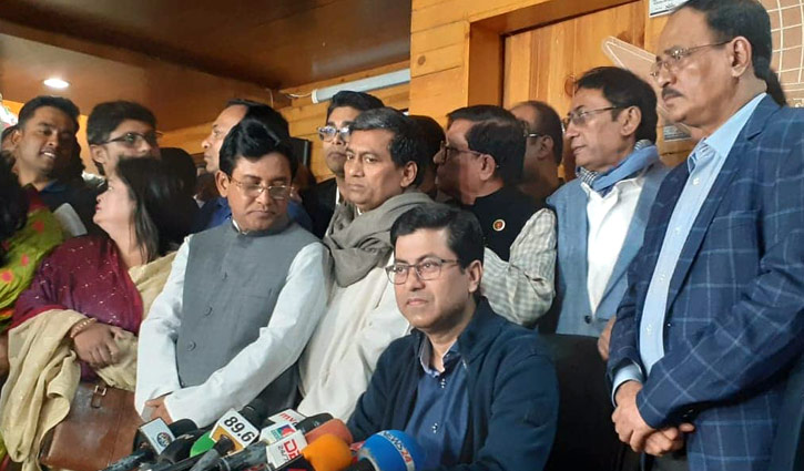ইশরাকের জন্য তাপসের সমবেদনা ইশরাকের জন্য তাপসের সমবেদনা