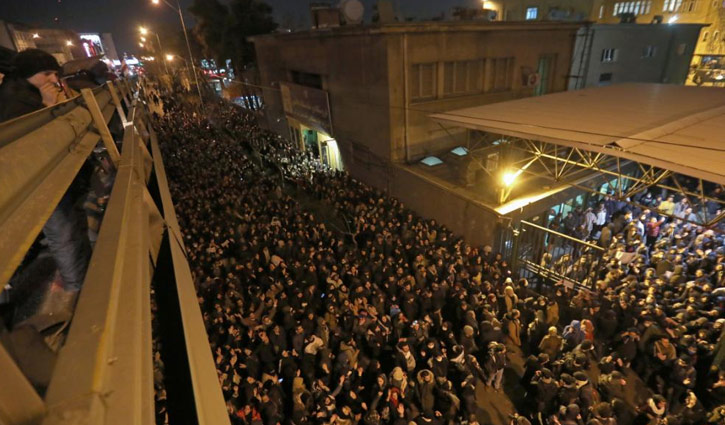 Khamenei's resignation demanded