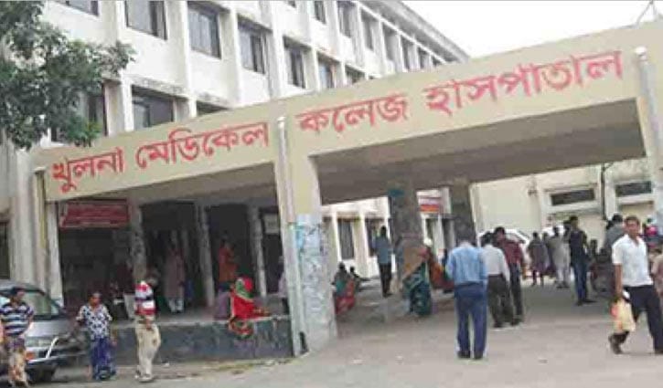 শতাধিক রোগী অপেক্ষায়, ডাক্তার প্রাইভেট ক্লিনিকে! শতাধিক রোগী অপেক্ষায়, ডাক্তার প্রাইভেট ক্লিনিকে!