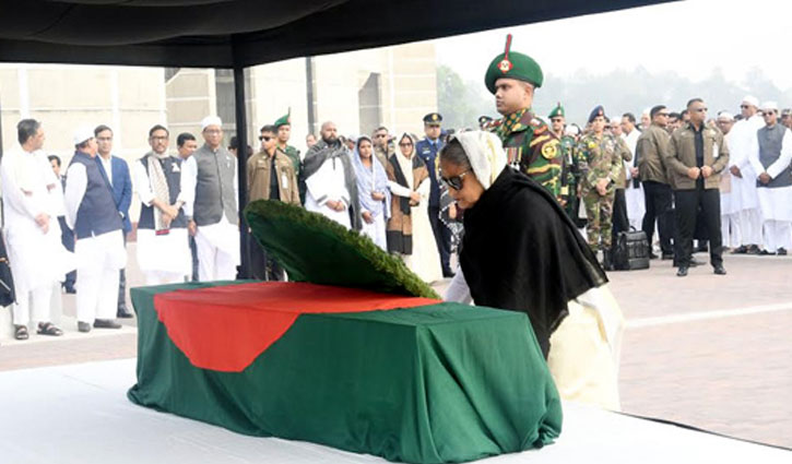প্রয়াত মান্নানের প্রতি শ্রদ্ধা জানালেন প্রধানমন্ত্রী প্রয়াত মান্নানের প্রতি শ্রদ্ধা জানালেন প্রধানমন্ত্রী