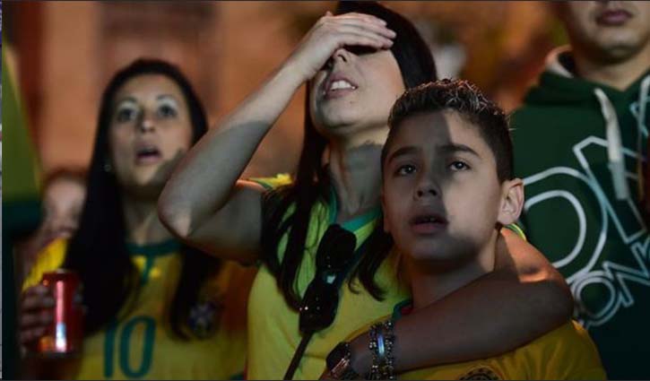 Devoted football fans experience 'dangerous' levels of stress Devoted football fans experience 'dangerous' levels of stress