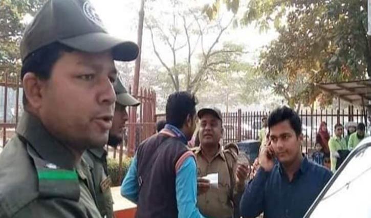 Two journalists come under attack in Chattogram