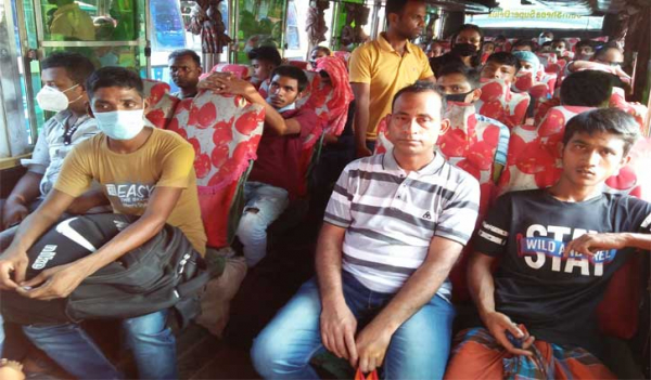 ভাড়া বেশি, মানা হচ্ছে না স্বাস্থ্যবিধিও ভাড়া বেশি, মানা হচ্ছে না স্বাস্থ্যবিধিও