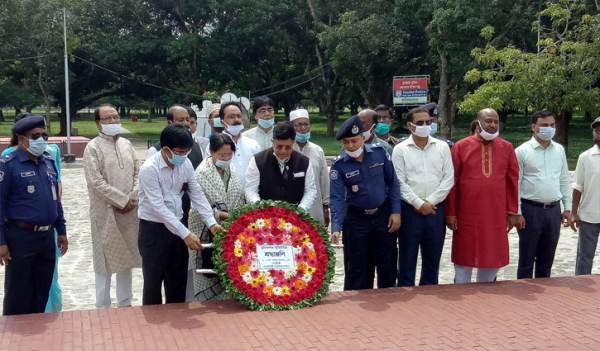 বঙ্গবন্ধুর খুনিকে দেশে আনার চেষ্টা চলছে: পররাষ্ট্রমন্ত্রী বঙ্গবন্ধুর খুনিকে দেশে আনার চেষ্টা চলছে: পররাষ্ট্রমন্ত্রী