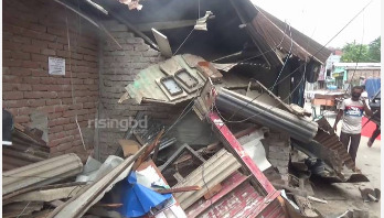 গোপালগঞ্জে অবৈধ স্থাপনা উচ্ছেদ গোপালগঞ্জে অবৈধ স্থাপনা উচ্ছেদ