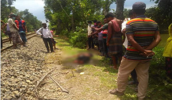 জয়পুরহাটে ট্রেনের ধাক্কায় যুবকের মৃত্যু জয়পুরহাটে ট্রেনের ধাক্কায় যুবকের মৃত্যু