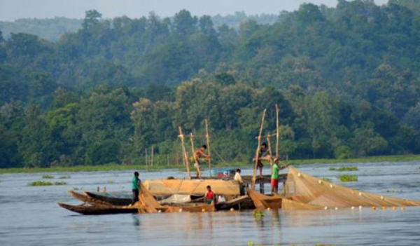 ১০০ দিন পর কাপ্তাই হ্রদে জেলেরা, মাছের দাম নিয়ে শঙ্কা ১০০ দিন পর কাপ্তাই হ্রদে জেলেরা, মাছের দাম নিয়ে শঙ্কা