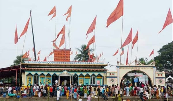 করোনা পরিস্থিতিতে আখাউড়ার কল্লা শহীদ মাজারের ওরস হচ্ছে না করোনা পরিস্থিতিতে আখাউড়ার কল্লা শহীদ মাজারের ওরস হচ্ছে না