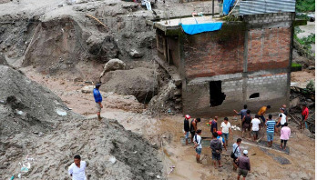 নেপালে বন্যা ও ভূমিধসে অন্তত ২৩ জনের মৃত্যু নেপালে বন্যা ও ভূমিধসে অন্তত ২৩ জনের মৃত্যু