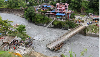 নেপালে বন্যা-ভূমিধসে ৪০ জনের মৃত্যু নেপালে বন্যা-ভূমিধসে ৪০ জনের মৃত্যু