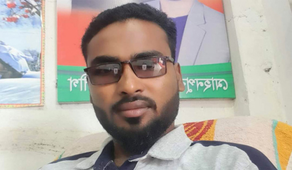 কলেজছাত্রীকে নিয়ে উধাও ছাত্রলীগ নেতা, বাবা গ্রেপ্তার কলেজছাত্রীকে নিয়ে উধাও ছাত্রলীগ নেতা, বাবা গ্রেপ্তার