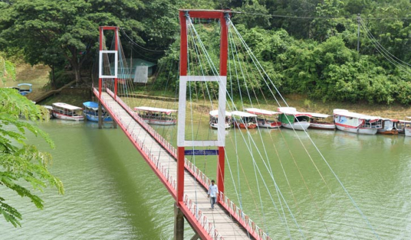 পর্যটকের অপেক্ষায় রাঙামাটি পর্যটকের অপেক্ষায় রাঙামাটি