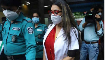 বেরিয়ে আসছে সাবরিনার অপকর্মের নানা তথ্য বেরিয়ে আসছে সাবরিনার অপকর্মের নানা তথ্য