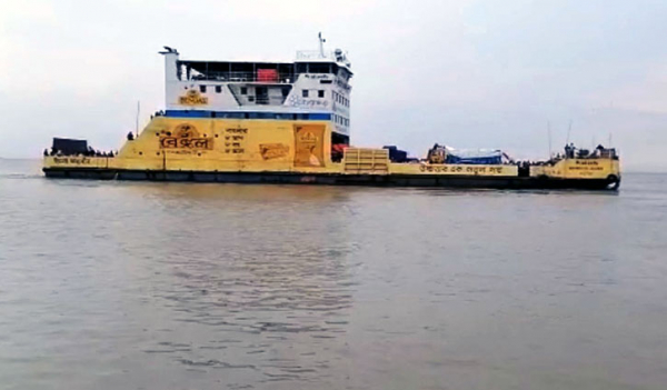 ২২ ঘণ্টা পর সচল শিমুলিয়া-কাঁঠালবাড়ি নৌরুট ২২ ঘণ্টা পর সচল শিমুলিয়া-কাঁঠালবাড়ি নৌরুট