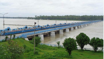 নীলফামারীতে তিস্তার পানি কমায় বন্যার উন্নতি নীলফামারীতে তিস্তার পানি কমায় বন্যার উন্নতি