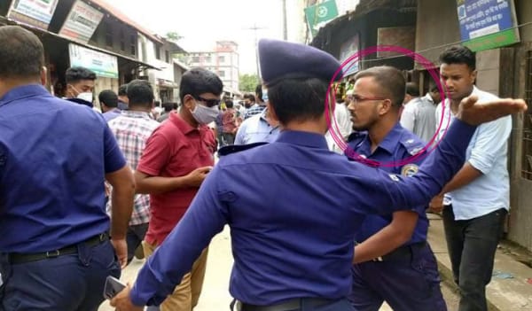ওসির হাতে লাঞ্ছনার শিকার সেই এএসআইকে ডিএসবিতে পদায়ন ওসির হাতে লাঞ্ছনার শিকার সেই এএসআইকে ডিএসবিতে পদায়ন