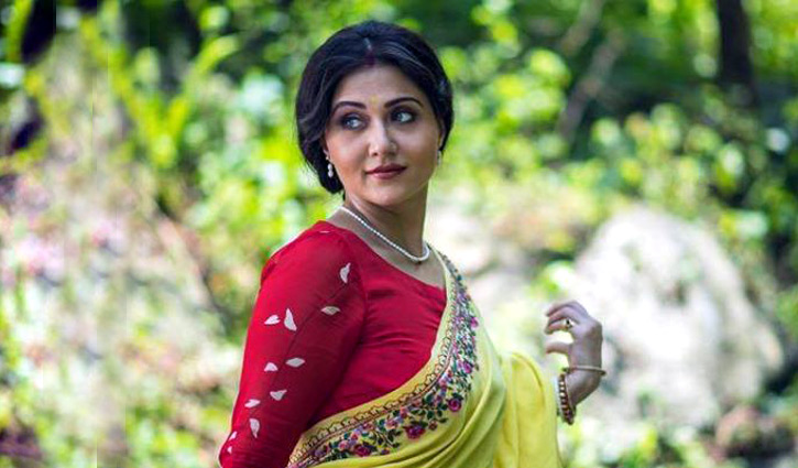 অভিনেত্রী স্বস্তিকাকে ধর্ষণের হুমকিদাতা গ্রেপ্তার অভিনেত্রী স্বস্তিকাকে ধর্ষণের হুমকিদাতা গ্রেপ্তার