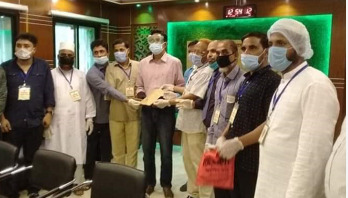 কোভিড-১৯ হাসপাতালে হাসনাবাদ গ্র্যাজুয়েটস ফোরামের অনুদান কোভিড-১৯ হাসপাতালে হাসনাবাদ গ্র্যাজুয়েটস ফোরামের অনুদান
