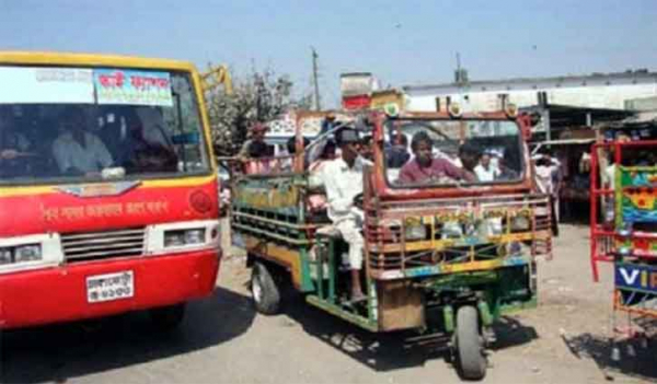 Barishal Bus services resume after two hours Barishal Bus services resume after two hours