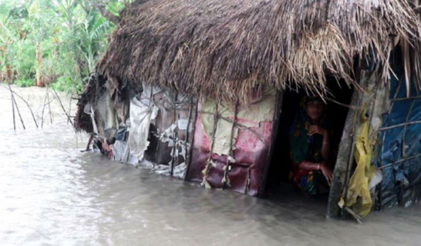25 villages flooded after collapsing embankment in Hatiya