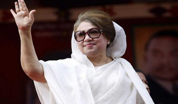 বন্যার্তদের পাশে দাঁড়াতে নেতাকর্মীদের প্রতি খালেদা জিয়ার আহ্বান বন্যার্তদের পাশে দাঁড়াতে নেতাকর্মীদের প্রতি খালেদা জিয়ার আহ্বান