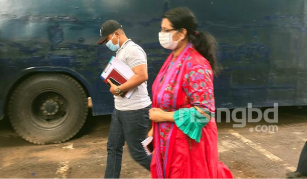 সিনহা নিহতের ঘটনায় ওসিসহ ৯ জনকে আসামি করে মামলা সিনহা নিহতের ঘটনায় ওসিসহ ৯ জনকে আসামি করে মামলা