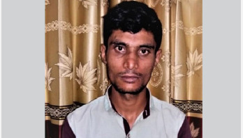 ৩ বছরের শিশুকে গলা কেটে হত্যা, ‘বন্দুকযুদ্ধে’ হত্যাকারী নিহত ৩ বছরের শিশুকে গলা কেটে হত্যা, ‘বন্দুকযুদ্ধে’ হত্যাকারী নিহত