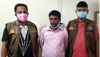 চট্টগ্রামে সাড়ে ৪ হাজার ইয়াবাসহ গ্রেপ্তার ১ চট্টগ্রামে সাড়ে ৪ হাজার ইয়াবাসহ গ্রেপ্তার ১